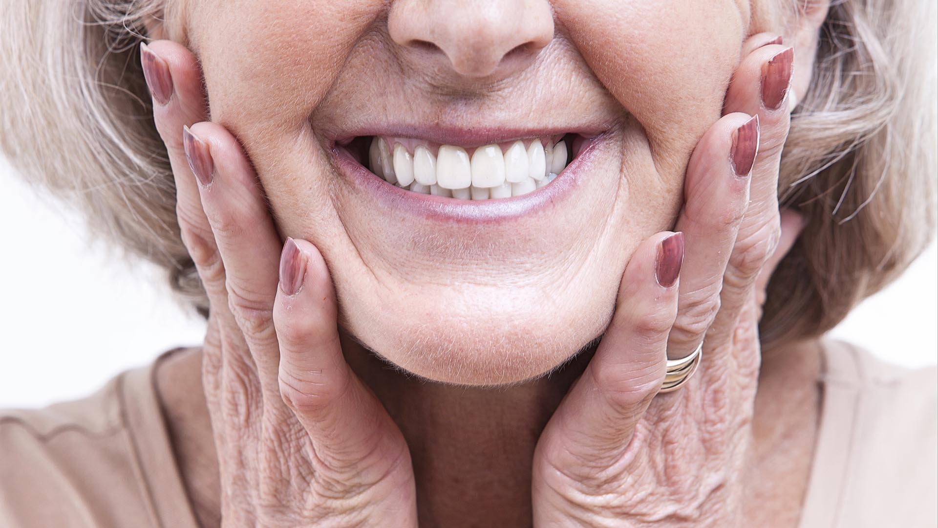 Коронки на зубы